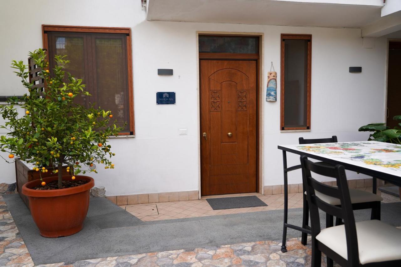 Familiainn Rooms & Apartments Pompéi Extérieur photo