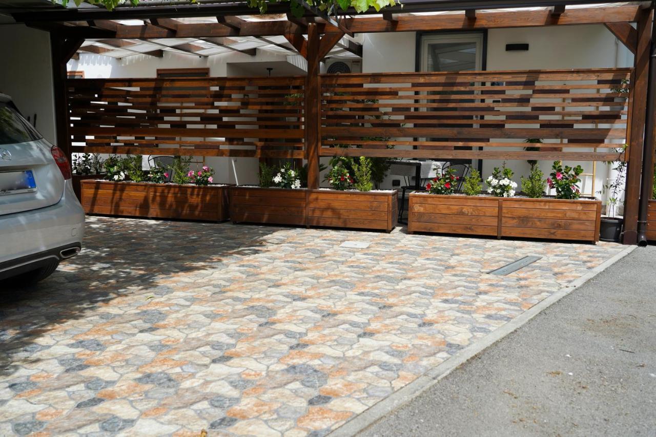 Familiainn Rooms & Apartments Pompéi Extérieur photo