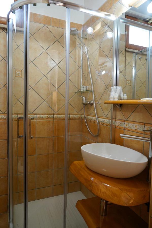 Familiainn Rooms & Apartments Pompéi Extérieur photo